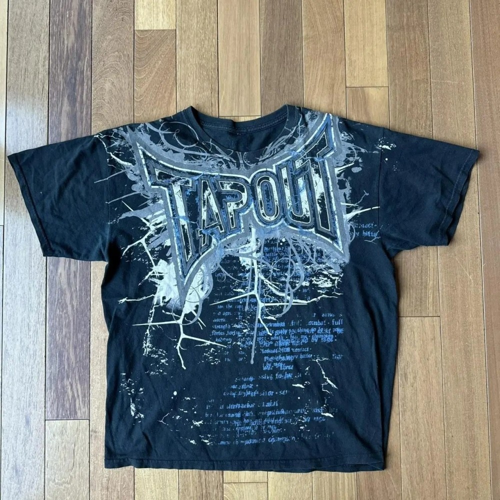 Street Fashion Graffiti - เสื้อยืดแขนสั้นพิมพ์ลายกราฟฟิตี้สไตล์สตรีทสุดเทรนดี้ คอกลม ลำลอง