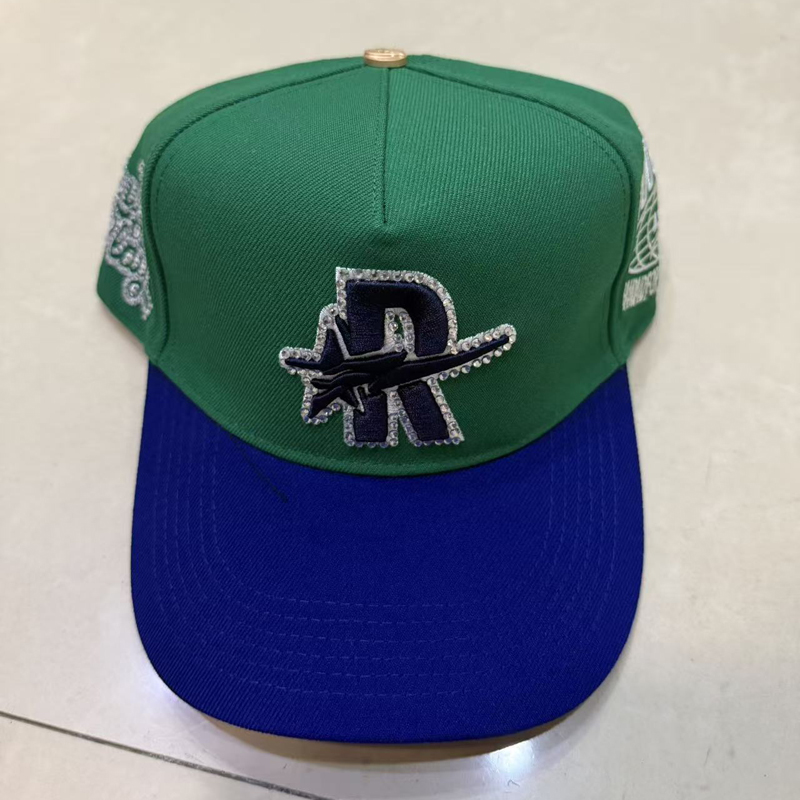 หมวกเบสบอลปรับได้สไตล์สตรีทแวร - Baseball Cap Fitted บทวิจารณ์และราคา