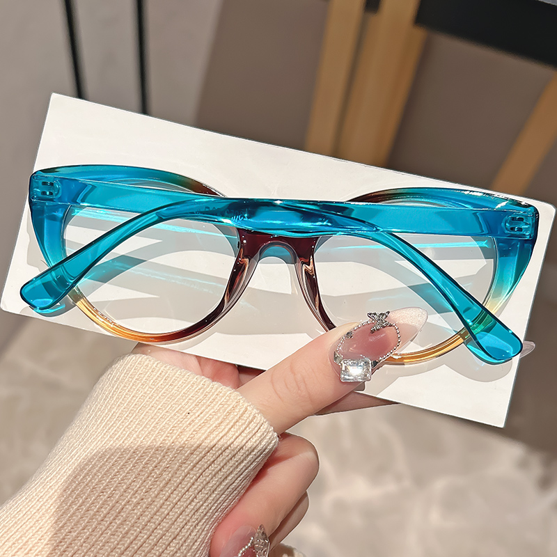 แว่นตาป้องกันแสงสีฟ้ากรอบเล็กท - Street Fashion Photography บทวิจารณ์และราคา