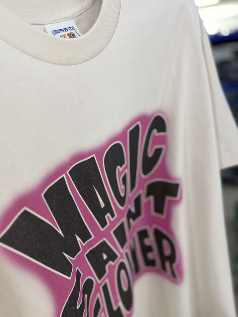 เสื้อยืด Saint คอลเลคชั่น 2026 - Street Fashion Graffiti บทวิจารณ์และราคา
