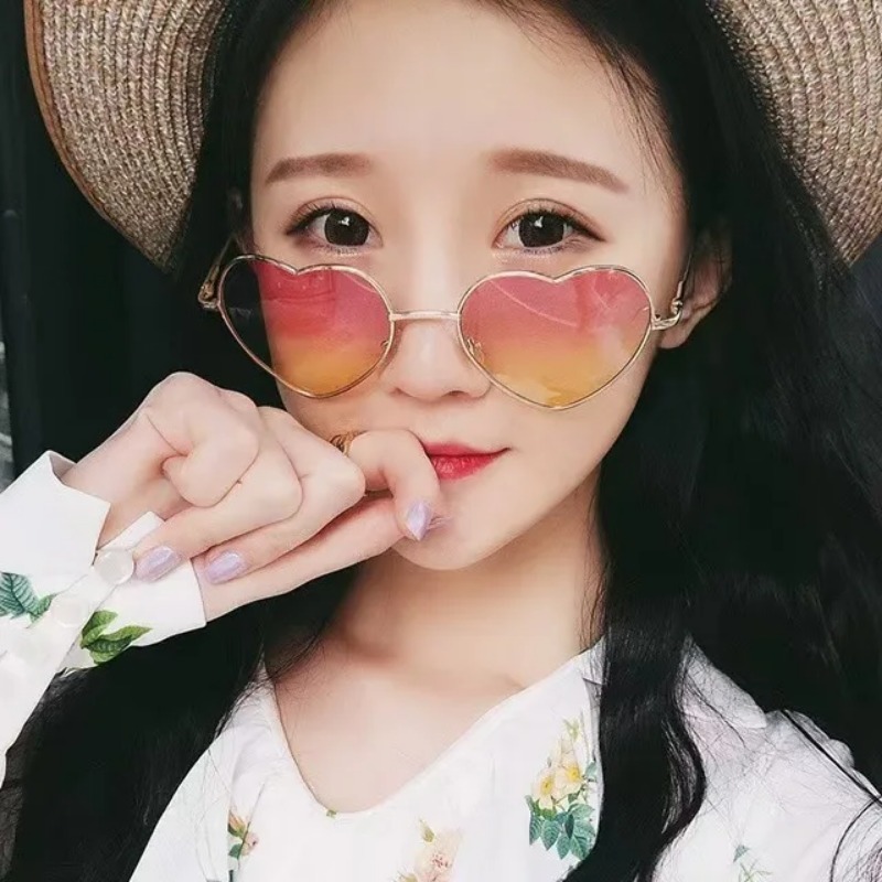 แว่นกันแดดทรงหัวใจโลหะ แฟชั่นว - Street Fashion Vintage บทวิจารณ์และราคา